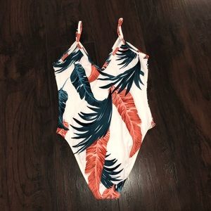SHEIN TROPICAL PRINT BODY SUIT